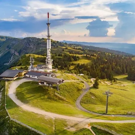 Le Cozya - Near Geneva, Cern, Onu, Palexpo Ornex